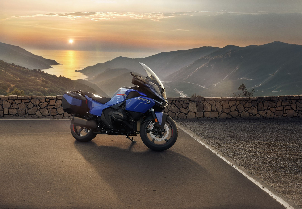 BMW R 1300 RT, una leggenda che diventa ancora più sportiva